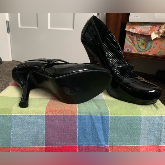Sexy retro Pin Up black high heels size 8 brand new retro glam - Picture 2 of 5